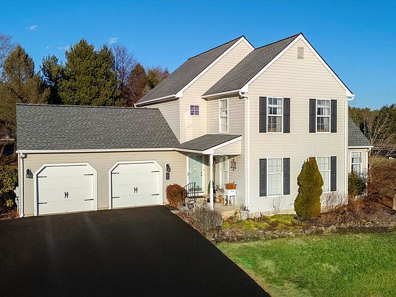 2nd image of 312 W Bradford Ct