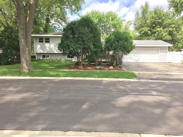 1st image of 498 Lauren Ln