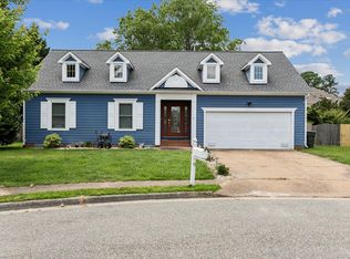 15 Pine Lake Ct, Hampton, VA 23669
