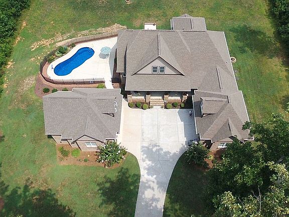 5th image of 2712 Lakefront Dr