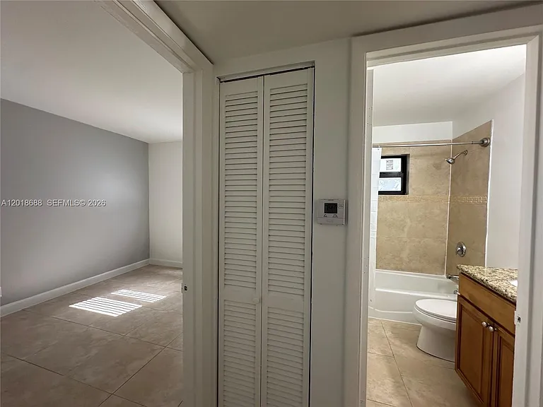 2705 NE 9th Ave #203 — Photo 16