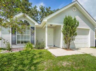8 Brewster Rd, Crawfordville, FL 32327