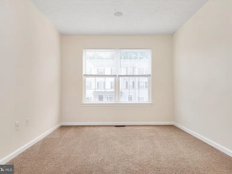 8221 Barrington Ct #41 — Photo 14