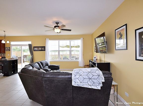 5th image of 2413 Goldenrod Way