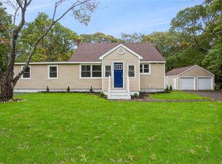 3 Caroline St, Medford, NY 11763