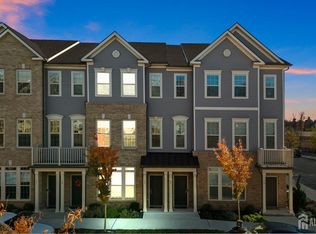 15 N Sternadori Rd, Somerville, NJ 08876