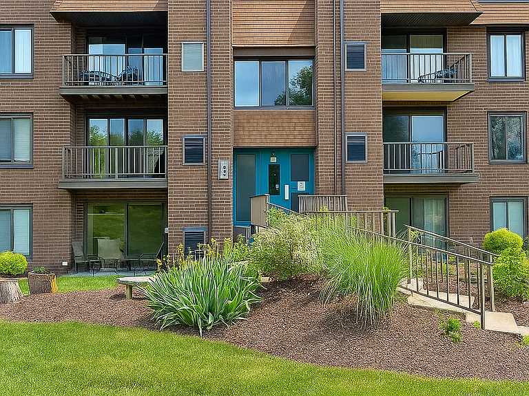 26 Oakridge Dr #26 — Photo 12