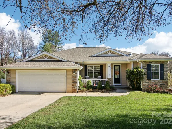 66 Talon Trail Ln, Etowah, NC 28729