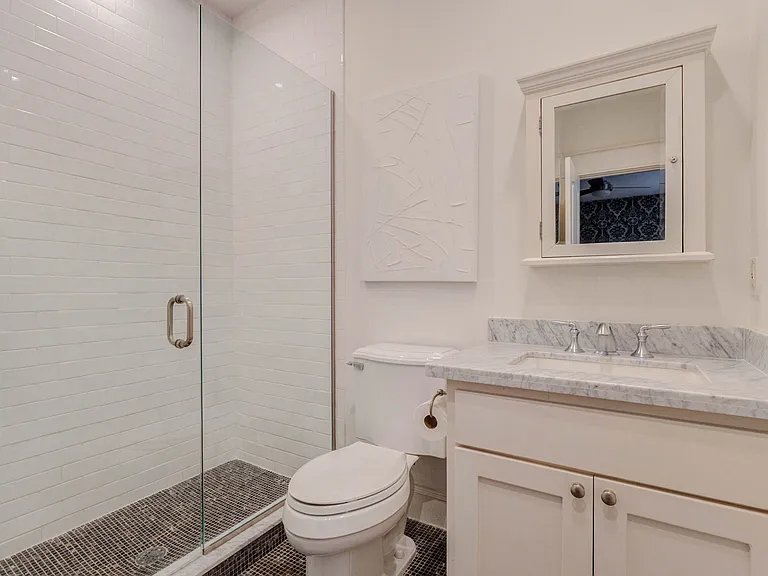 1818 Binz St #D — Photo 6