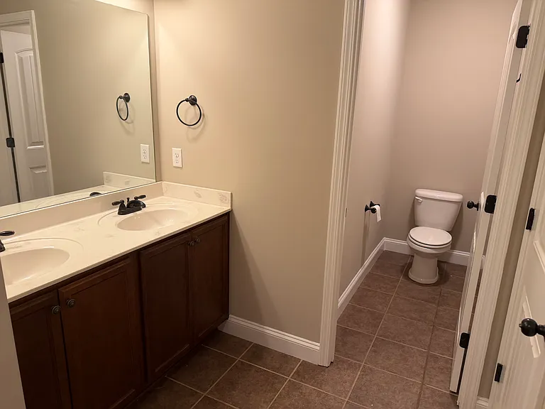 304 Hawk Valley Dr — Photo 7