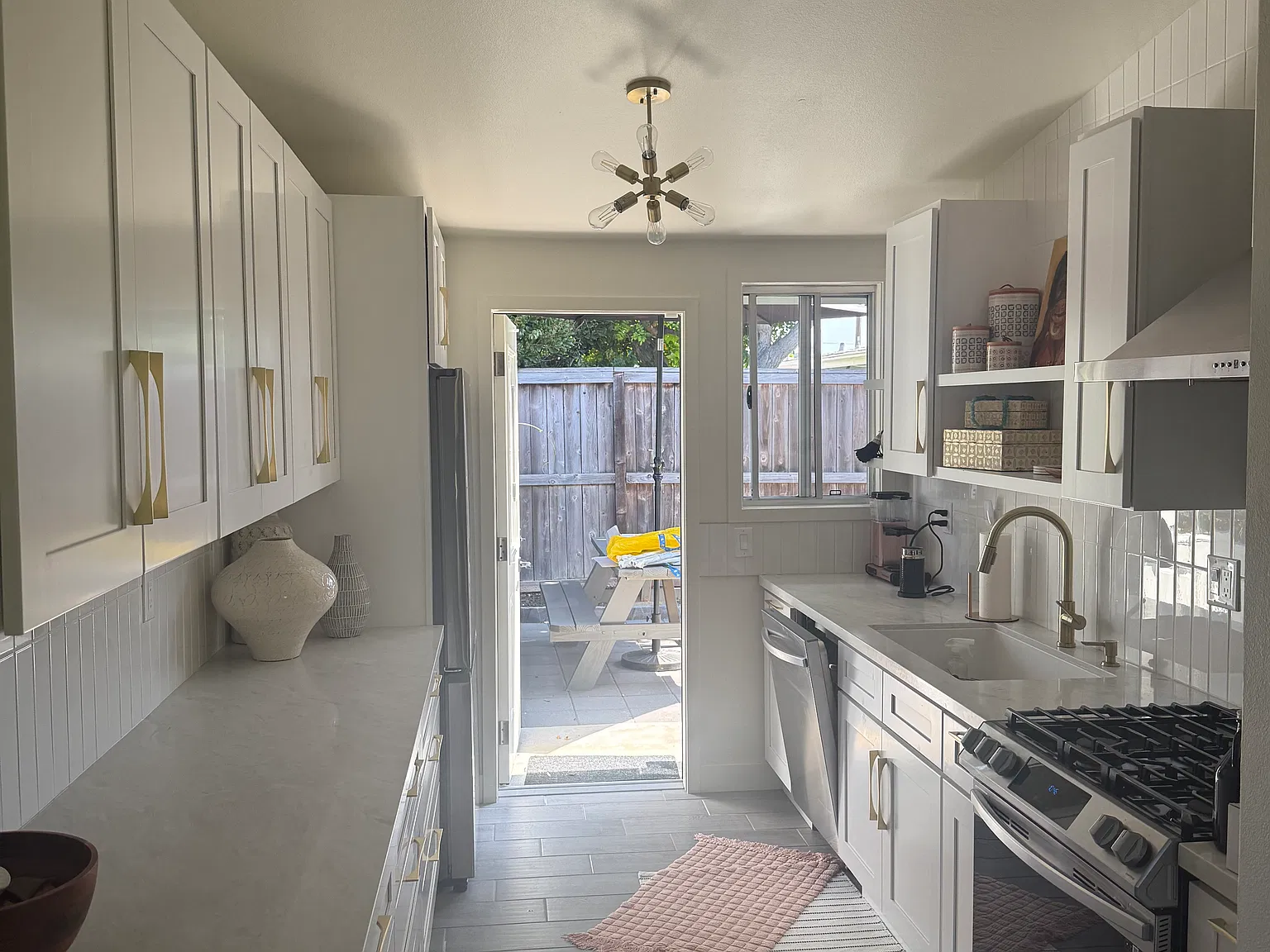 1786 Rogers Pl — Photo 3