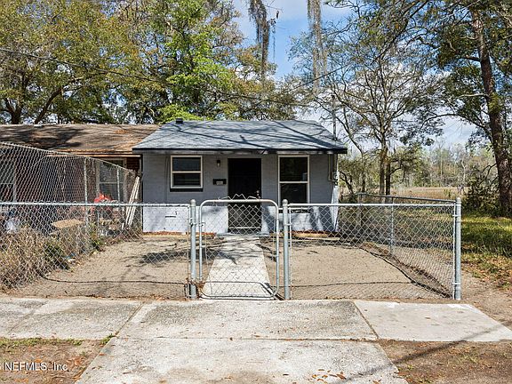 4th image of 4603 KEN KNIGHT Drive N