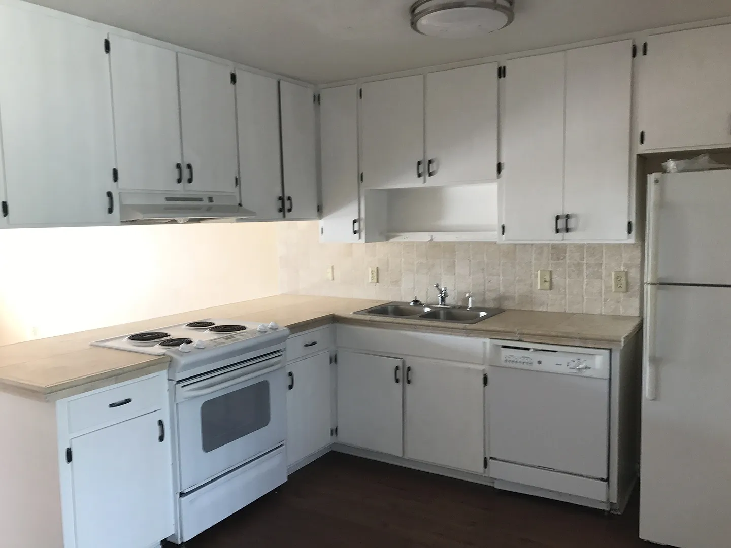 Perfect Townhouse Within Walking Distance to FSU — Photo 4