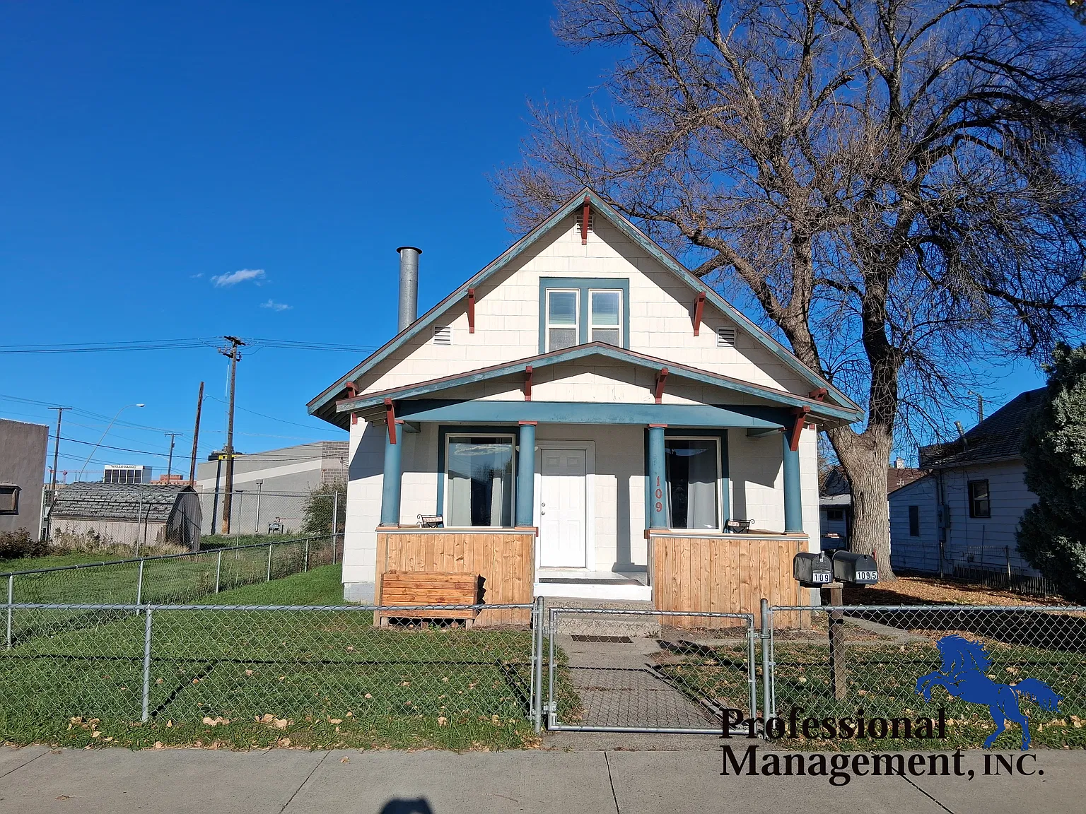 4 bed, 1798 sqft, $1,700 — Photo 2