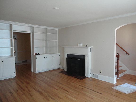 4th image of 234 Court St S