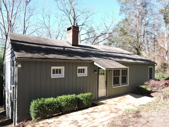 24 Rhododendron Dr, Arden, NC 28704