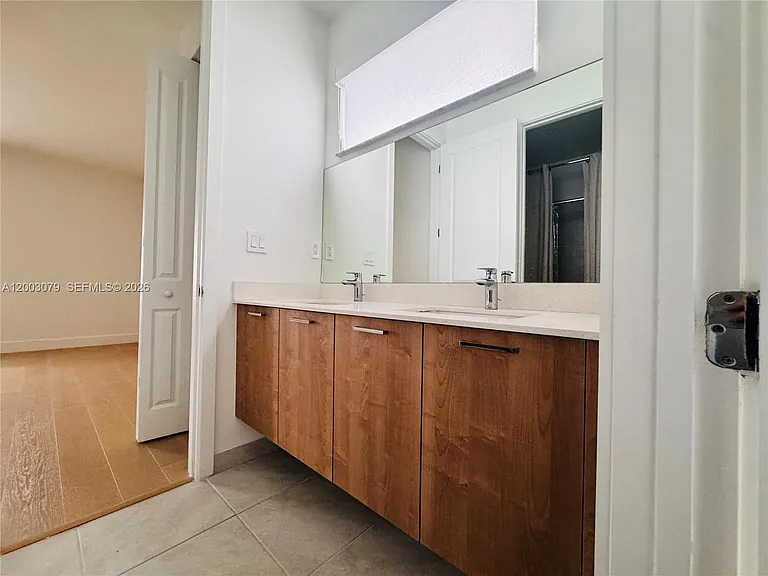 8108 NW 48th Ter — Photo 36
