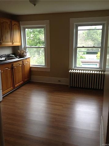 1st image of 19 Ledyard St #2