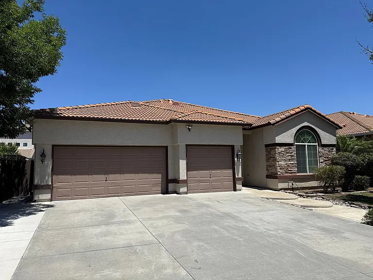 3113 Alpha Ct — Photo 1