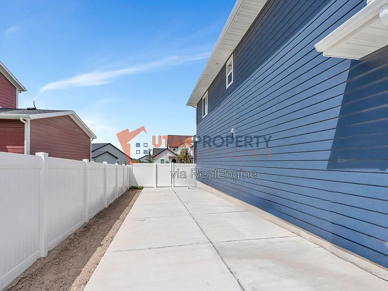 213 W Prickly Pear Dr — Photo 34