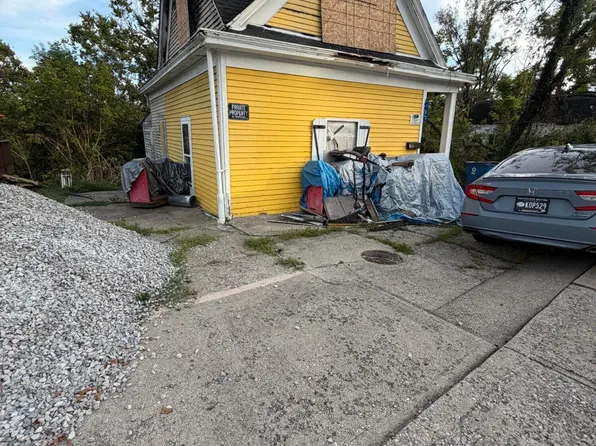 112 Falmouth St, Williamstown, KY 41097
