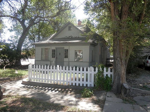 1st image of 304 N 8th St