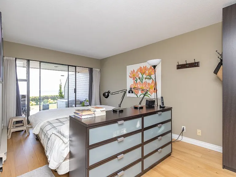 2246 Folkestone Way #11 — Photo 12