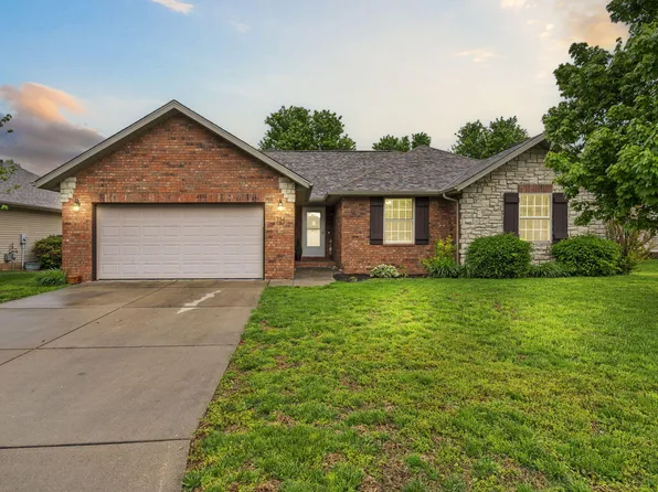734 N Allison Street, Nixa, MO 65714