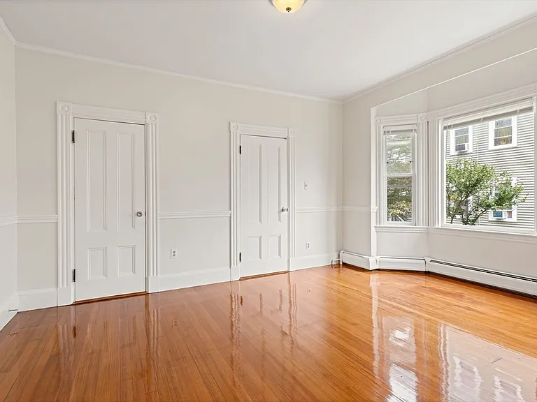 247 Park St #1 — Photo 8