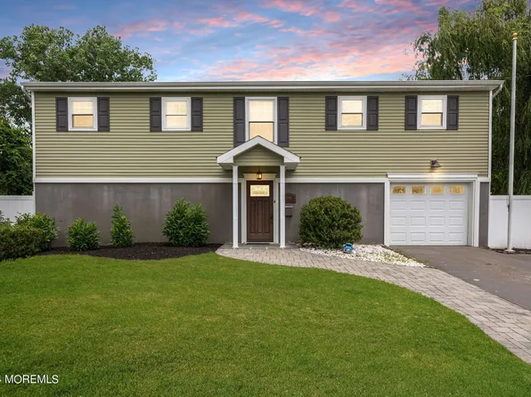 381 Campbell Avenue, Belford, NJ 07718