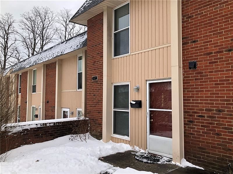 1st image of 424 College Park Dr