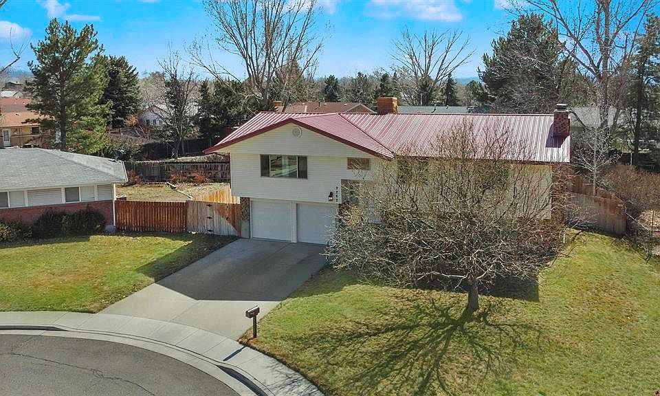 1st image of 2262 Essex Court