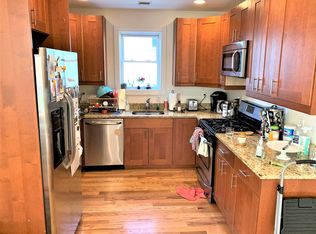 216 Calumet St #2F, Roxbury Crossing, MA 02120