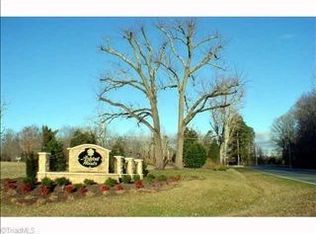 157 Greybeard Ct, High Point, NC 27265