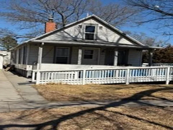 703 W 11th St., North Platte, NE 69101