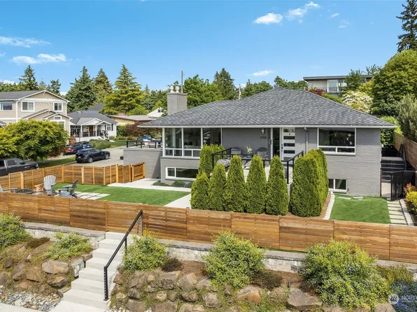 3702 55th Avenue SW, Seattle, WA 98116
