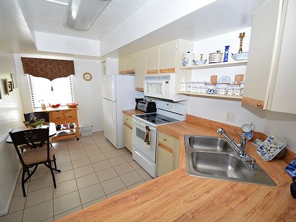 4th image of 7203 Curtiss Ave APT 2E