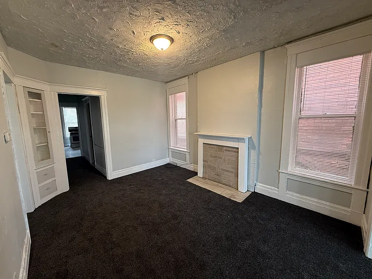419 E Edsel Ford Fwy #2 — Photo 4