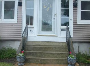 43 Pelican Rd, Quincy, MA 02169