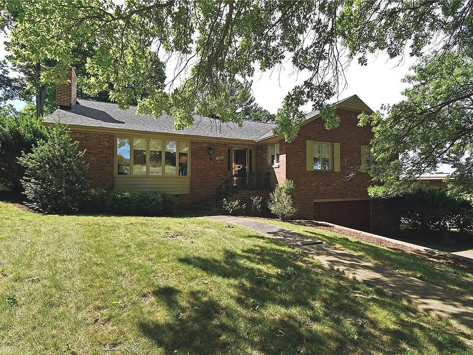 1st image of 202 Beall Dr