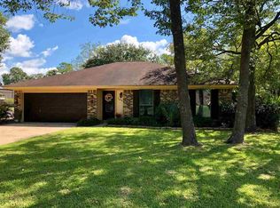 166 Lafitte St, Bridge City, TX 77611