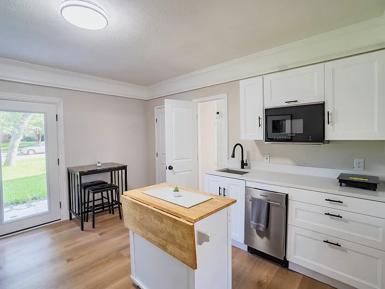 516 Briarcroft Dr — Photo 3