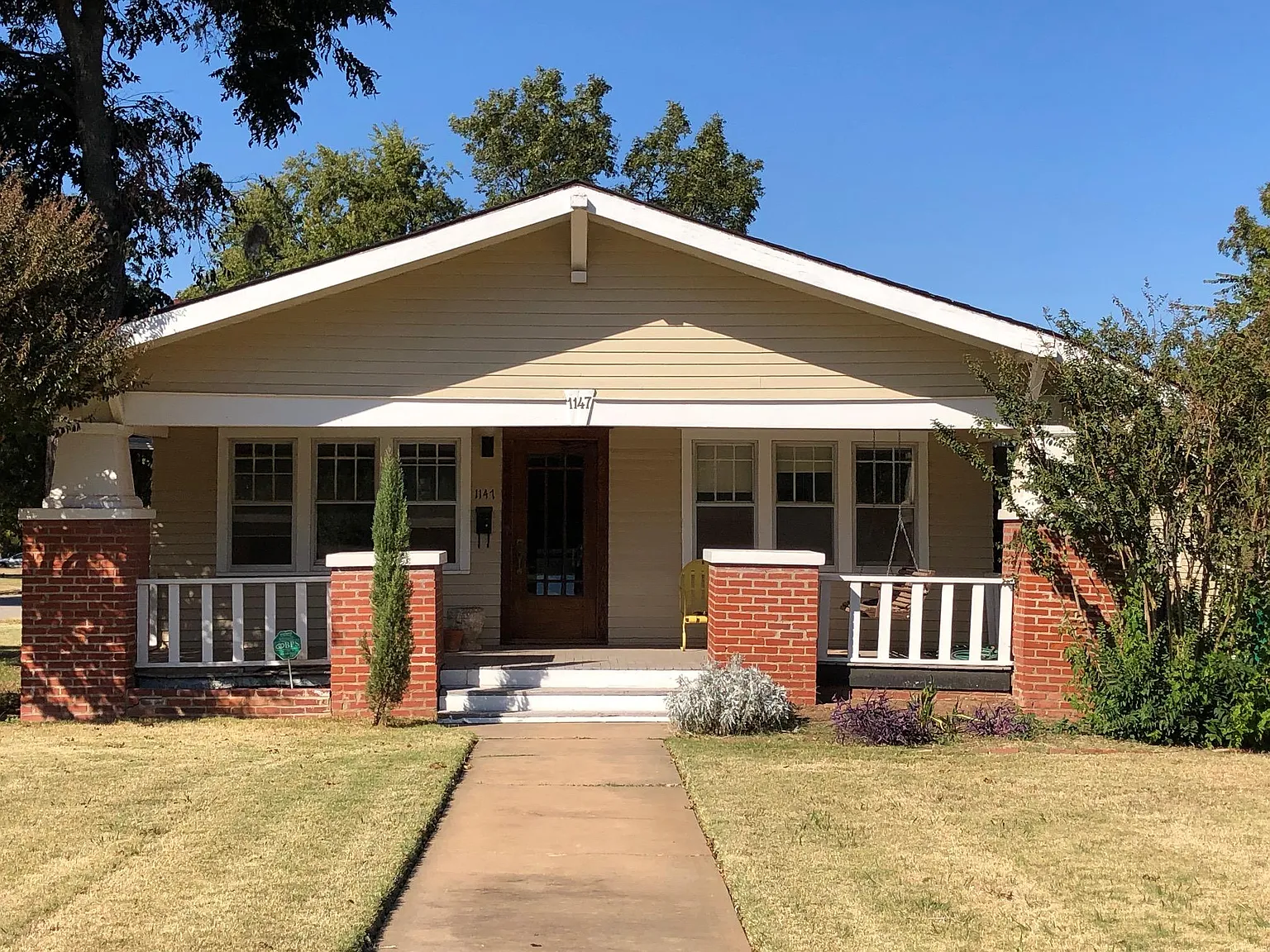1147 NW 37th Street — Photo 2