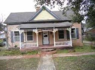 309 Bois Darc St, Lockhart, TX 78644