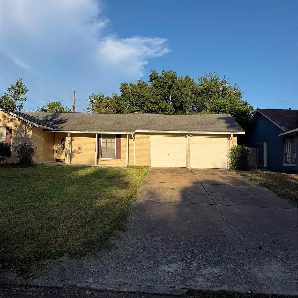 3 bed, 2.0 bath, 1638 sqft, $1,895 — Photo 1