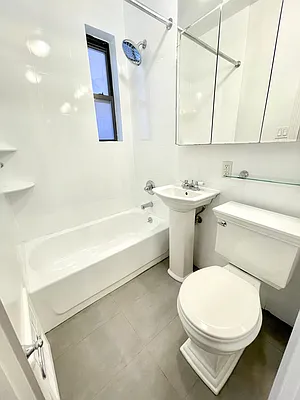 Rented by Nest Seekers International | media 5