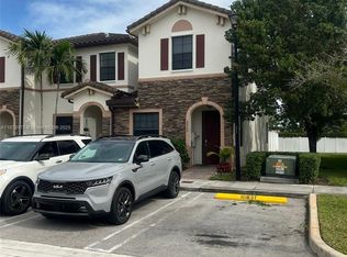 9309 W 32nd Ln, Hialeah, FL 33018