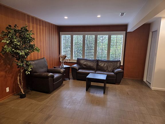 2nd image of 5 W Parnassus Ct #A
