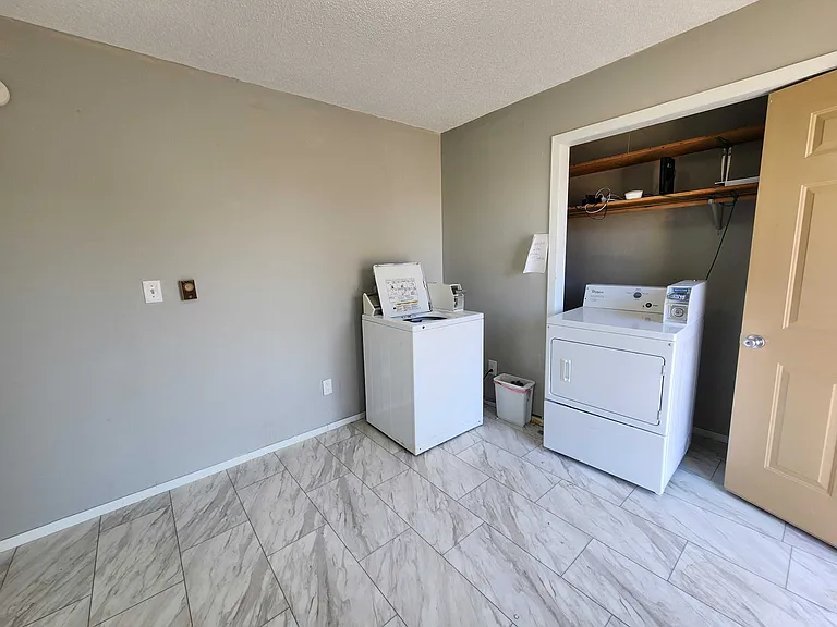 515 Dewey Ave #3 — Photo 9