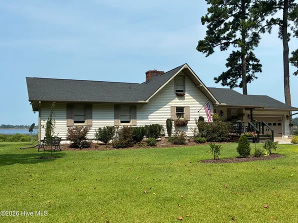 639 Crabtree Road, Belhaven, NC 27810